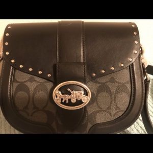 NWT COACH Georgie Saddle Bag In Signature Canvas, new, MAKE OFFER! Beautiful bag